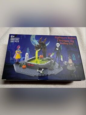 Nightmare Christmas Building Set Halloween Playset 293 pieces NIB Spaciolo